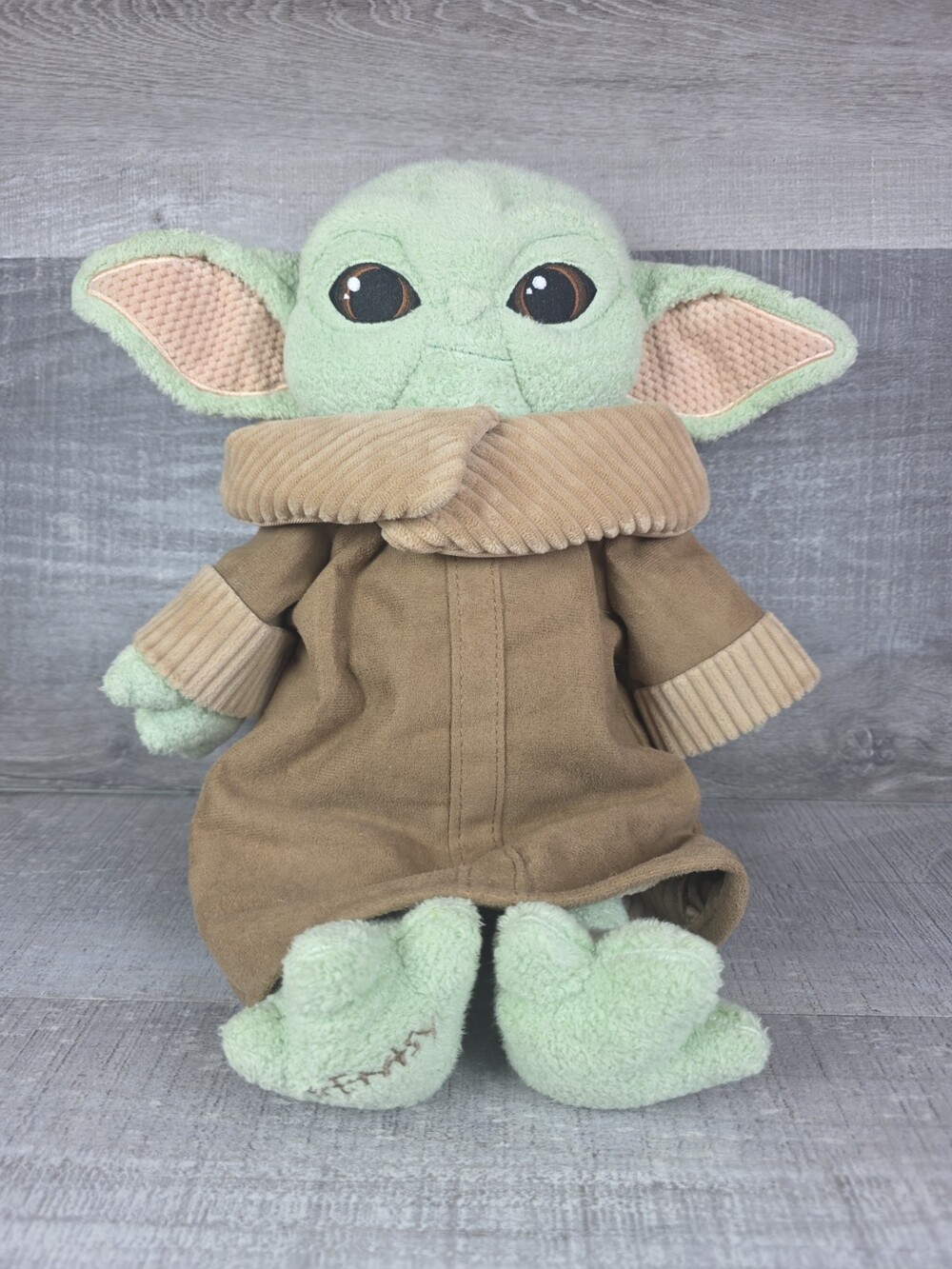 Scentsy Buddy Star Wars The Mandalorian Baby Yoda Grogu Plush Retired bin12